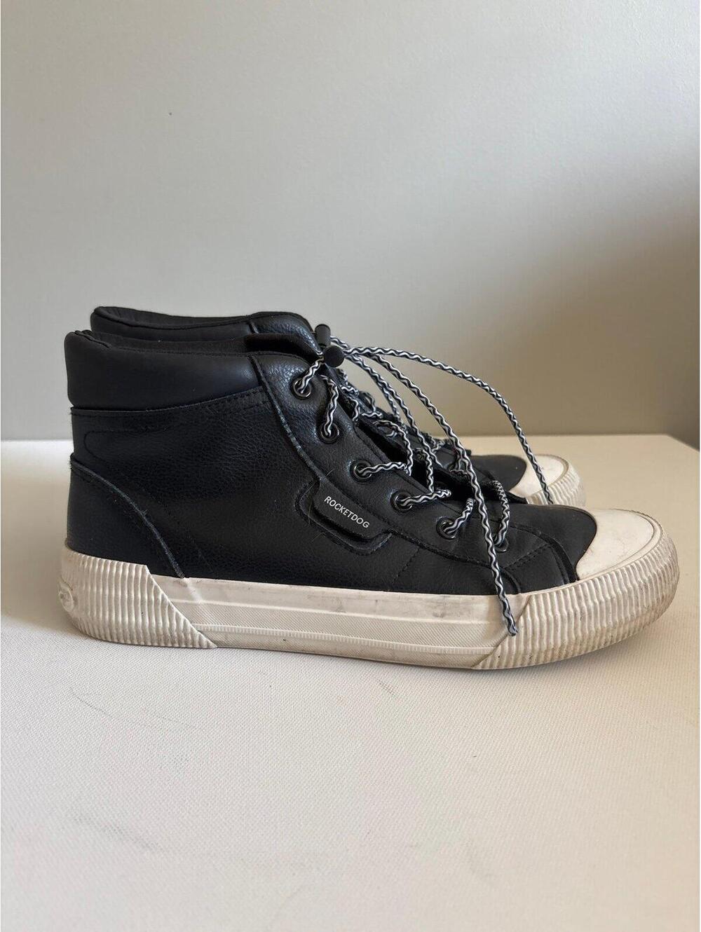 Rocket Dog Women’s high top faux leather black sneakers 10